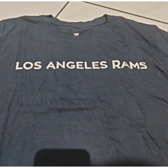 Los Angeles Rams Men's Blue T-shirt Size Large NWT - Picture 2 of 3